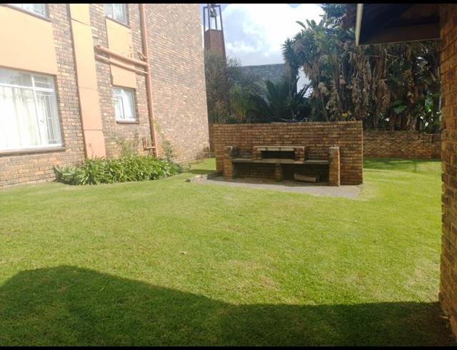 1 BEDROOM APARTMENT FOR SALE IN WHITERIDGE